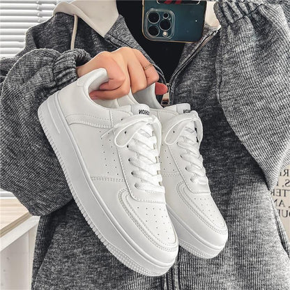 Damen Sneaker atmungsaktiv elegant Weiße Sportschuhe - BerlinGlamour
