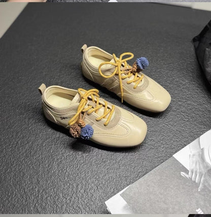 Damen Sneaker Bequem Pompon Design Weiße Sneakers Frauen