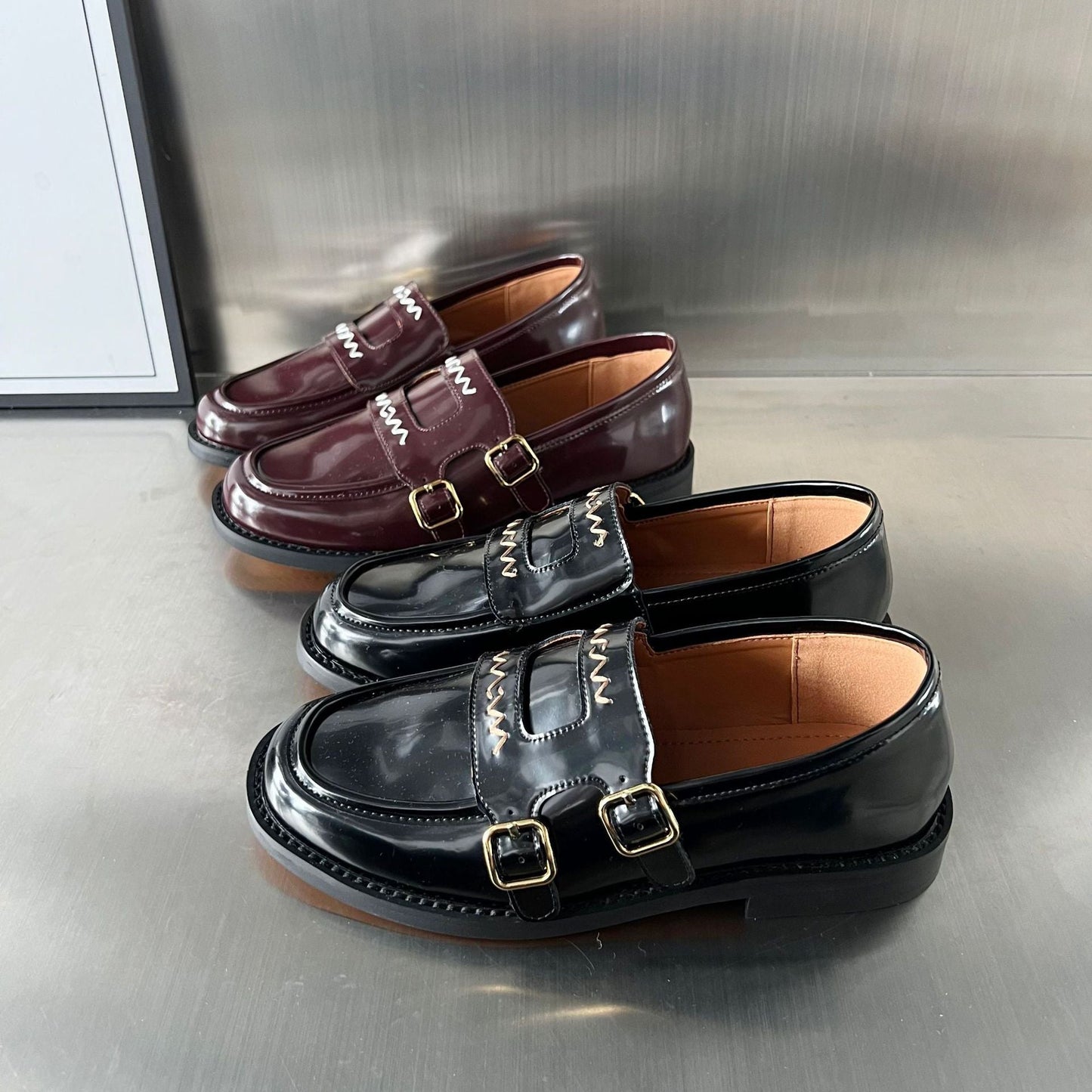 Damen Mokassins Elegante Schnalle Schuhe Glanzleder Schwarz