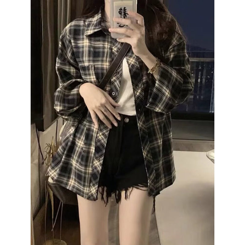 Damen Bluse Lässig Oversized Schnitt mit Druckknöpfen - BerlinGlamour