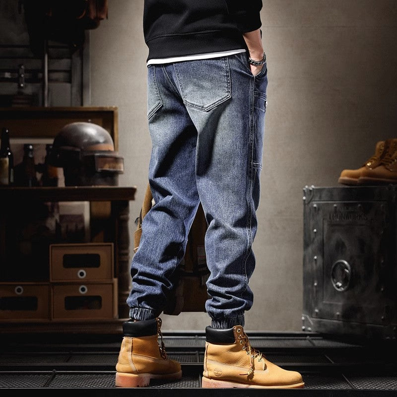 Herren Cargo-Jeans im urbanen Design mit multifunktionalen Taschen und elastischem Bund Berlin-Glamour. - BerlinGlamour