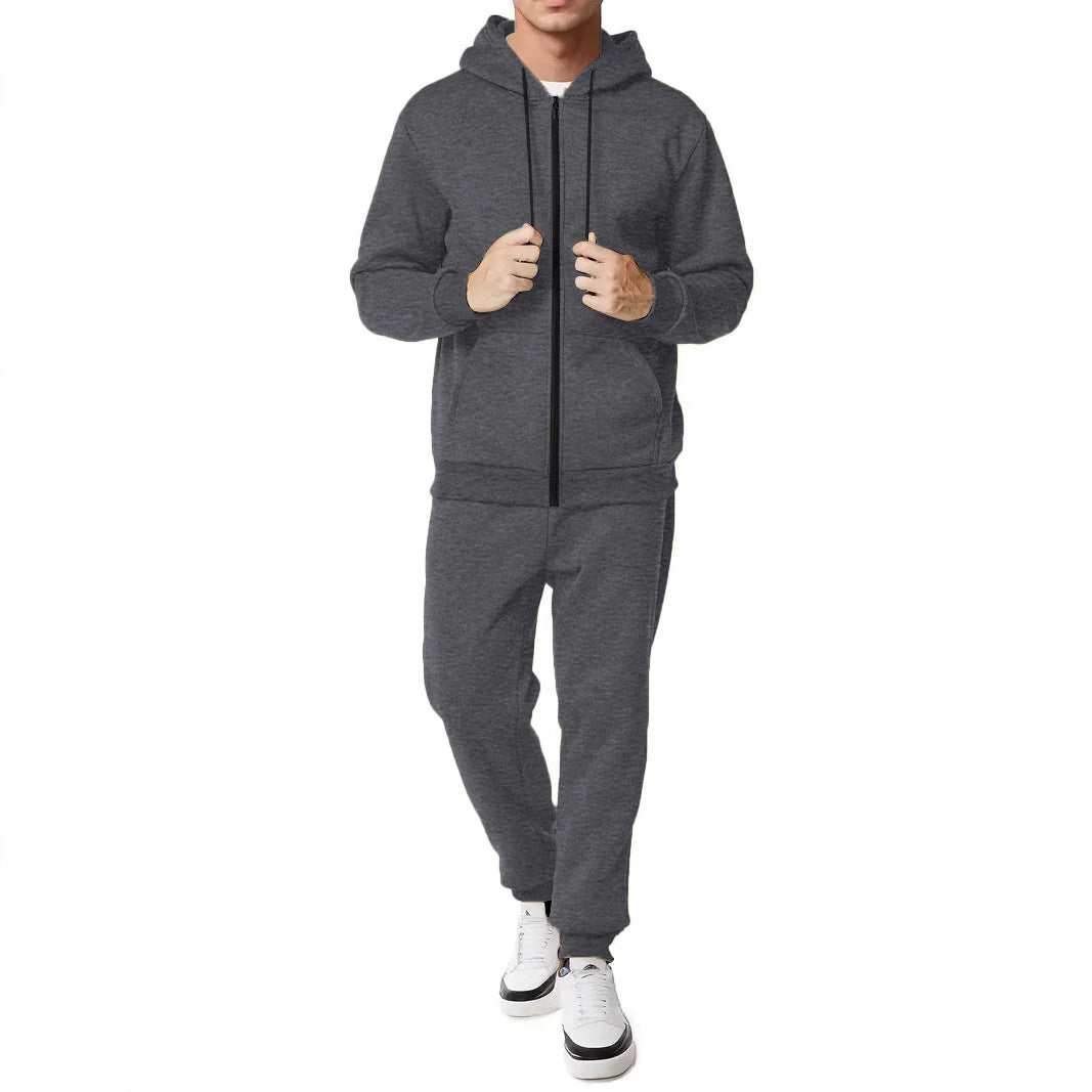 Ein modernes Sportliches Komplett-Set mit Kapuzenjacke und Jogginghose, das für den anspruchsvollen Herren konzipiert ist.