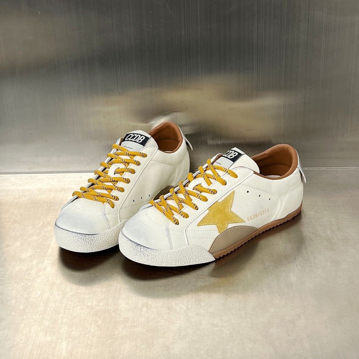 Damen Sneaker Sportlich Stern Detail Dämpfung