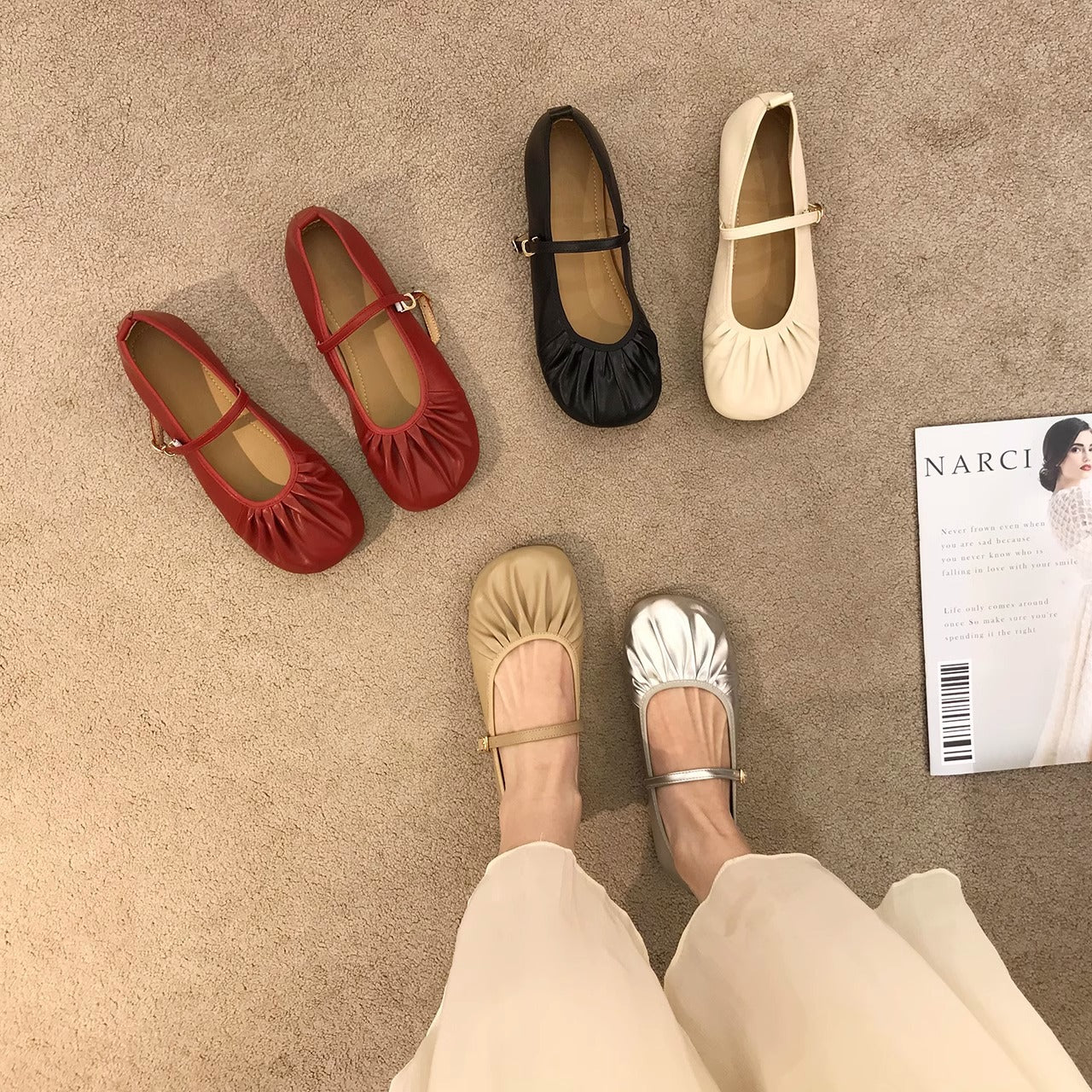 Damen Ballerinas Flach Schuhe mit Riemchen und Falten Optik - BerlinGlamour