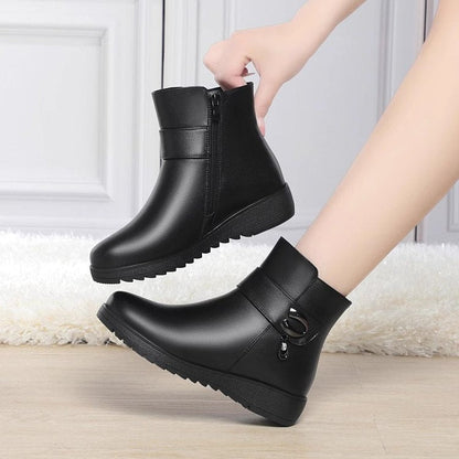 Damen Winterstiefel Gefüttert Schnallen Detail Warm