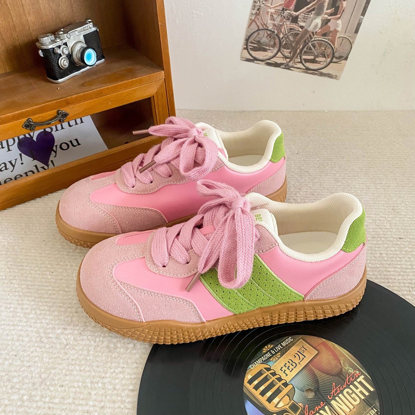 Damen Sneaker Sportlich Retro atmungsaktiv Rutschfest - BerlinGlamour