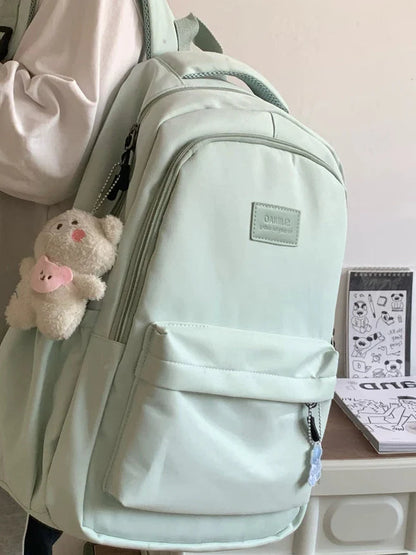 Großer Schulrucksack mit Laptopfach Robust Freizeit - BerlinGlamour