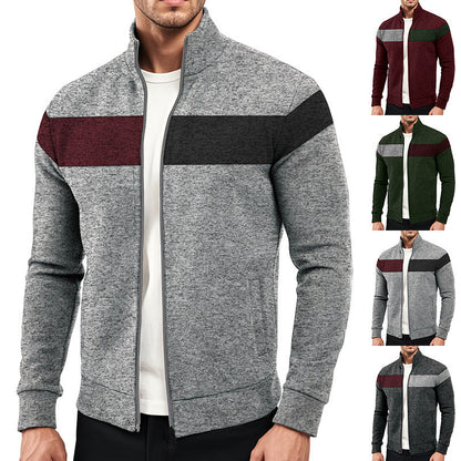 der neue Titel: Sportlicher Stehkragenpullover mit kontrastierenden Farbbereichen und hochwertiger Baumwolle - BerlinGlamour