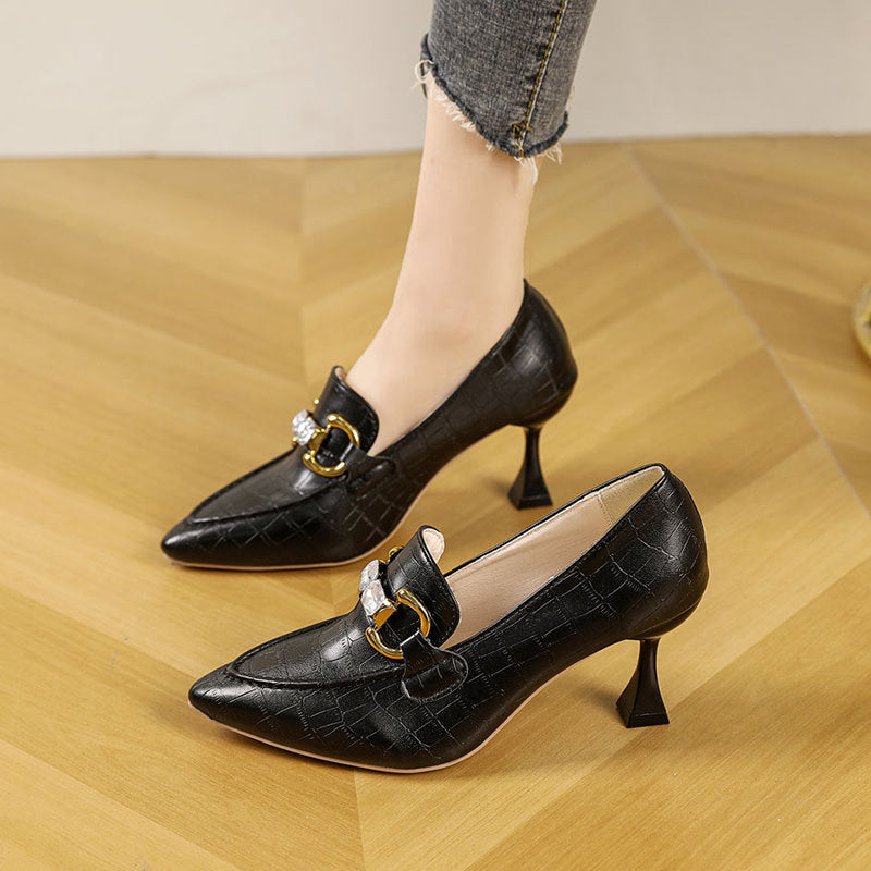 Damen Pumps Hochhackig mit Schnalle Modern Elegant - BerlinGlamour
