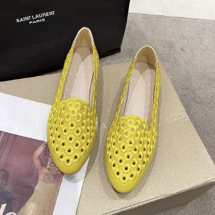 Damen Slipper Atmungsaktiv mit Lochmuster Oberfläche Elegant