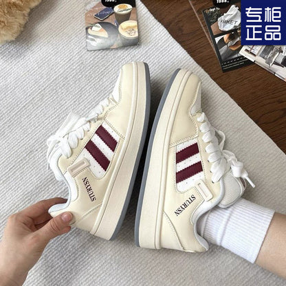 Damen Sneaker Retro Plimsolls mit Polsterung und Stylishem Design - BerlinGlamour