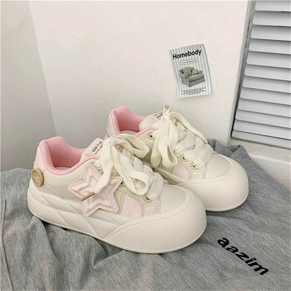 Damen Sneaker Sterne Dekoration Modisch Bequem - BerlinGlamour