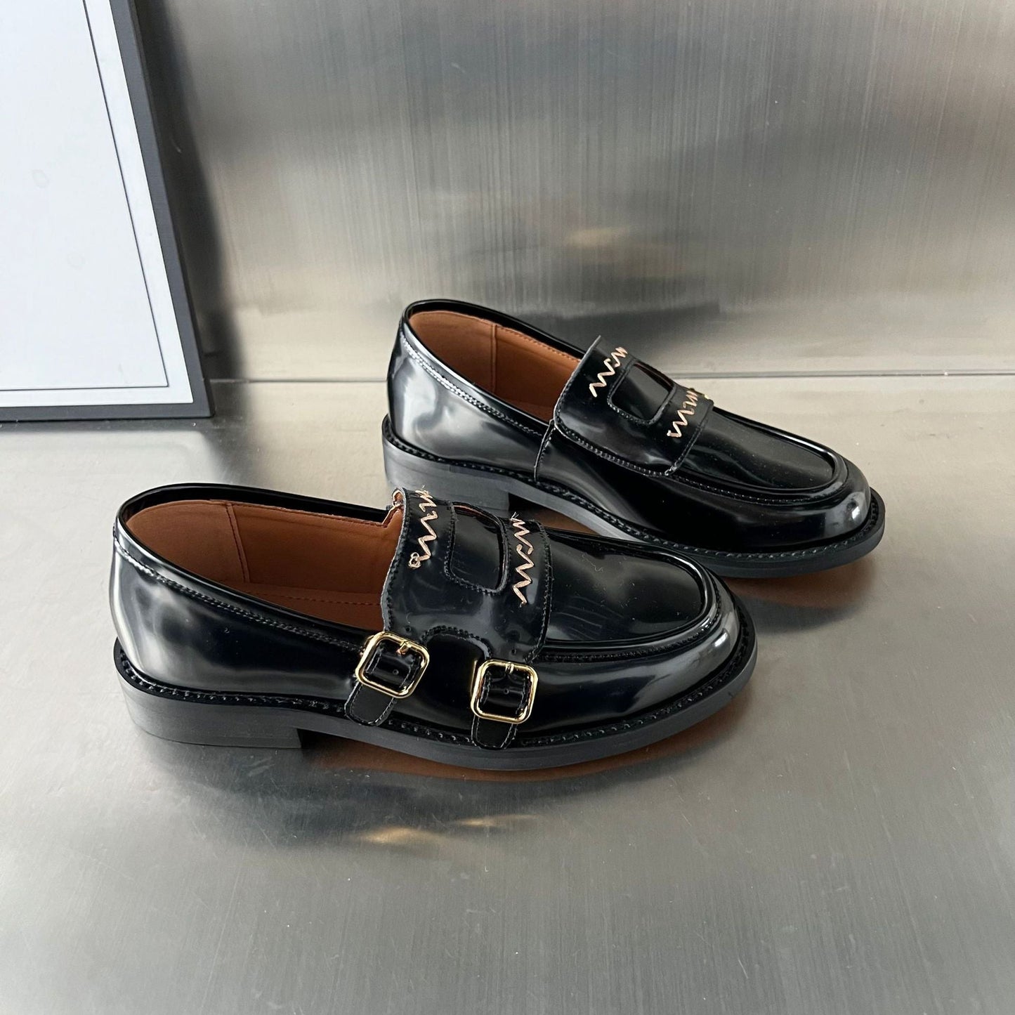 Damen Mokassins Elegante Schnalle Schuhe Glanzleder Schwarz