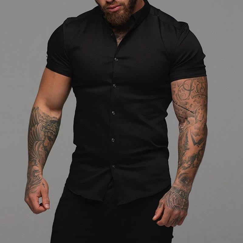 Moderne Urban Outfit mit stylischem Schnitt und Button-Detail Berlin. - BerlinGlamour