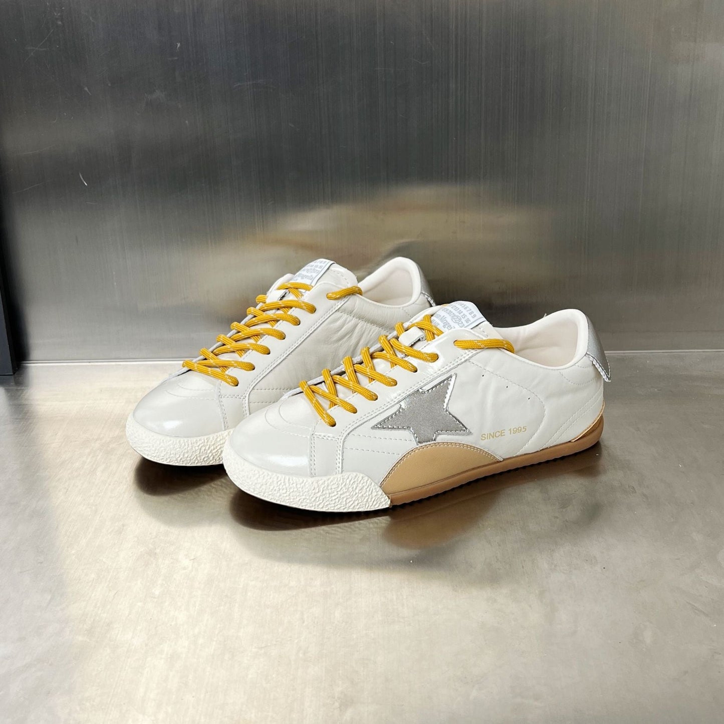 Damen Sneaker Sportlich Elegante Stern Design
