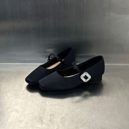 Damen Ballerinas Elegant mit Schmuckdetail und Riemen