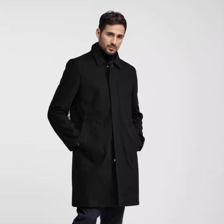 Herren eleganter Übergangsmantel mit praktischem Stehkragen und versteckten Taschen BerlinGlamour, ideal für den modernen Online-Shop.