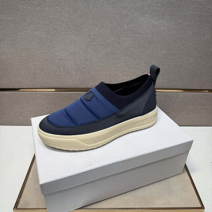 Damen Sneaker Slip-On Weiche Bequeme Schuhe Elastisch
