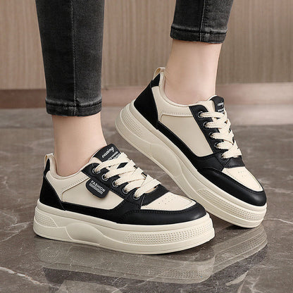 Damen Plateau Sneaker Modern mit Polsterung und Komfortsohle
