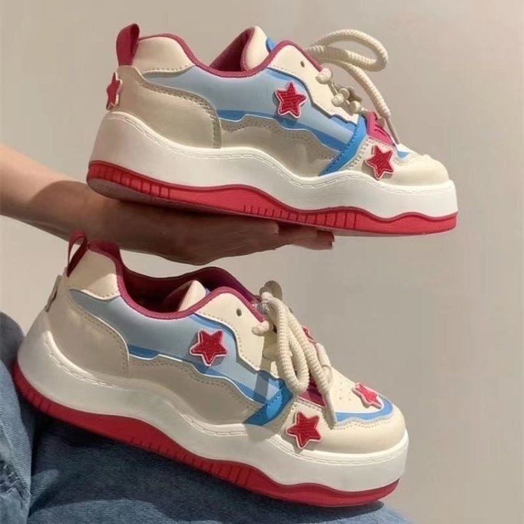Damen Sneaker Bunt Stern Applikation Komfortabel - BerlinGlamour