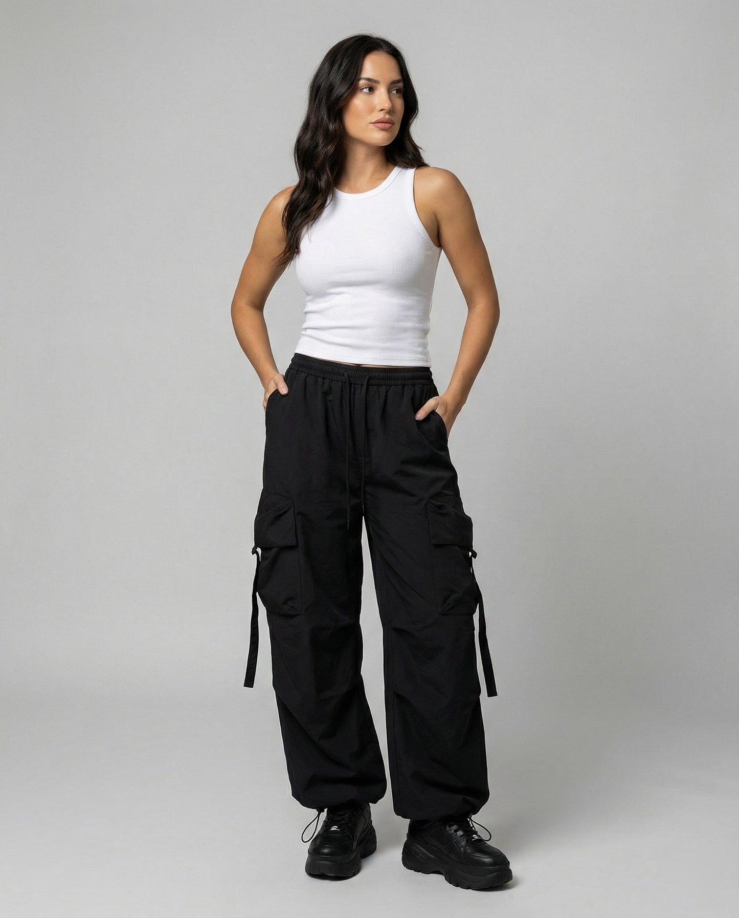 Weite Damen Cargo-Hose mit Elastikbund und Kordelzug
