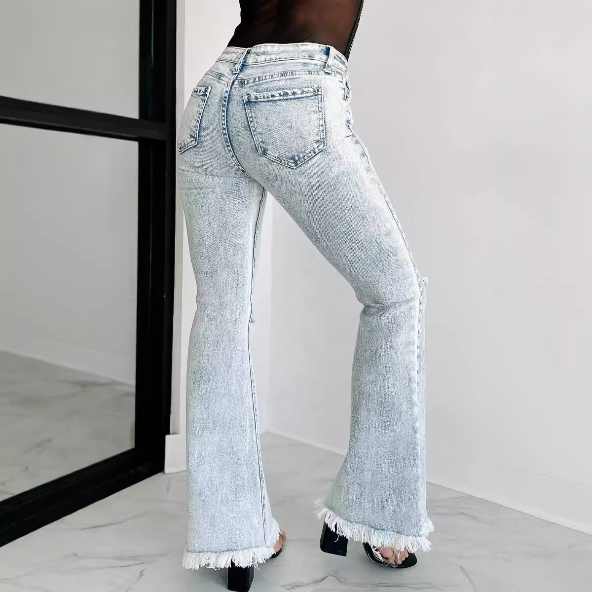 Damen Jeans Flared mit Rissen und Fransen Trendy Damenschuhe