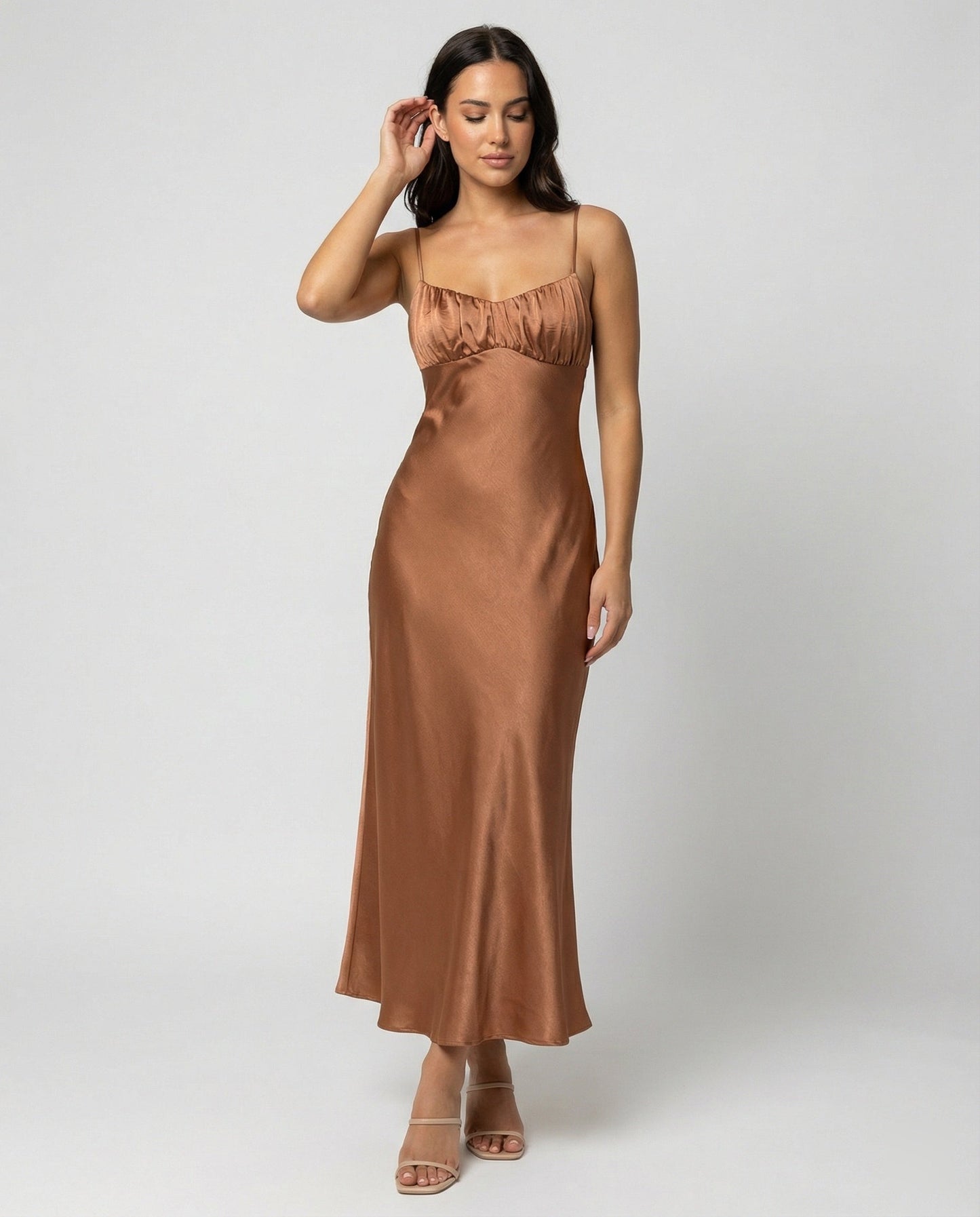 Damen Maxikleid Satin mit Spaghettiträgern Elegant - BerlinGlamour