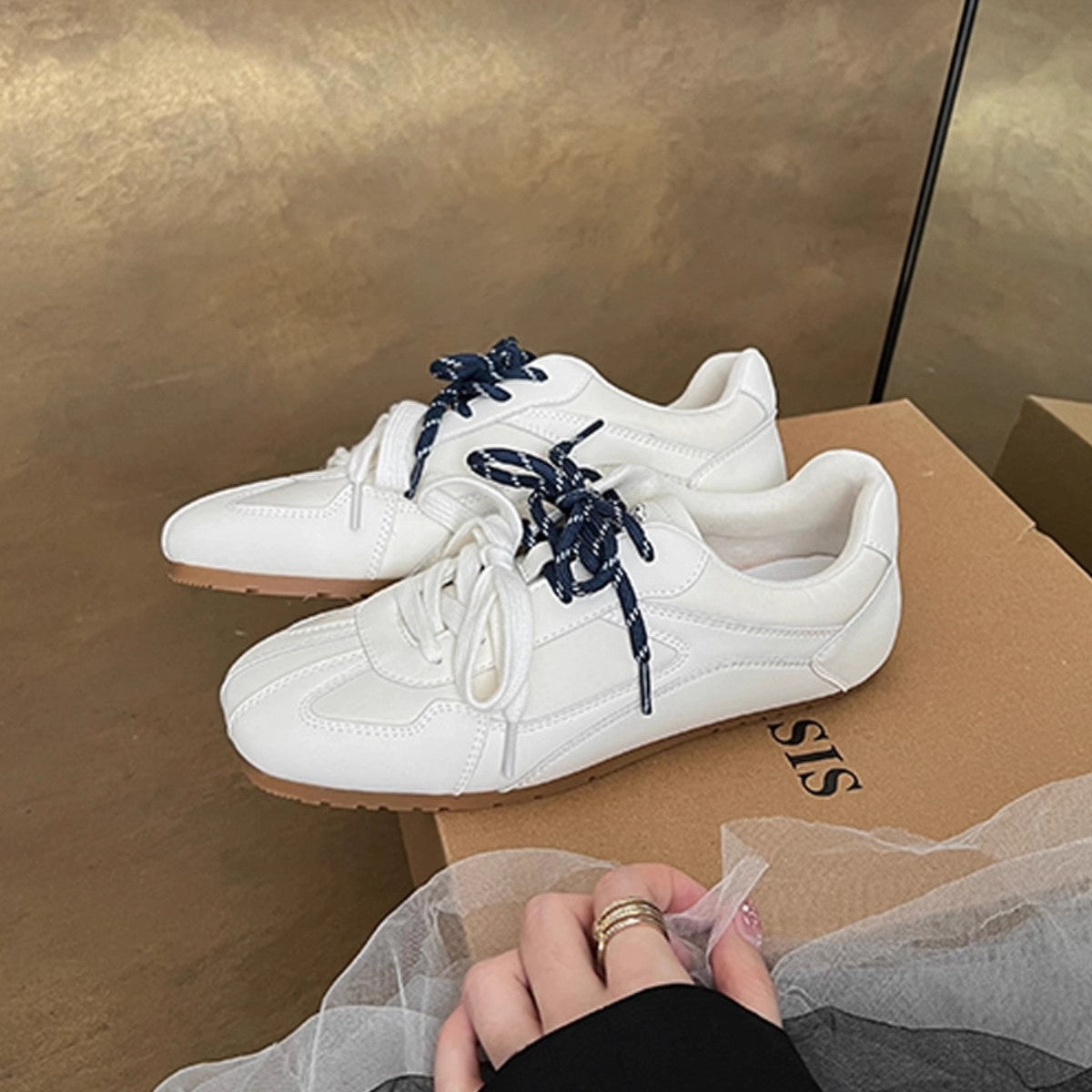 Damen Sneaker Mit Ergonomischer Dämpfung Bequem - BerlinGlamour