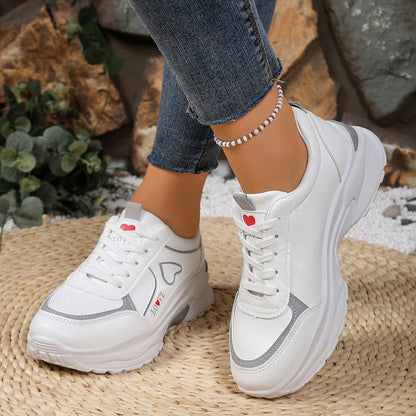 Damen Sneaker Sportlich Herz Applikation Trendy