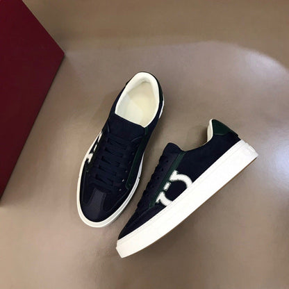 Damen Sneaker Sportlich mit Logo-Design und rutschfester Sohle