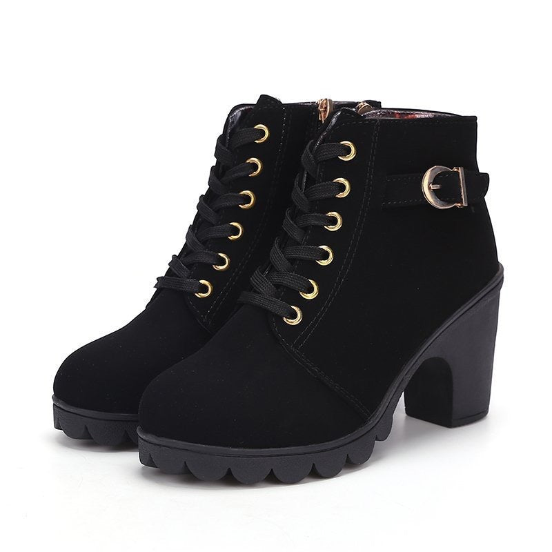 Damen Stiefeletten Blockabsatz Schnürstiefeletten Wintermode - BerlinGlamour