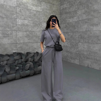 Damen Jumpsuit Weites Bein Stilvoll Komfortabel - BerlinGlamour