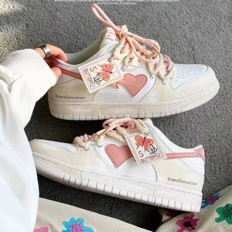 Damen Sneaker Hochwertig Modern Schnürung Sportlich - BerlinGlamour