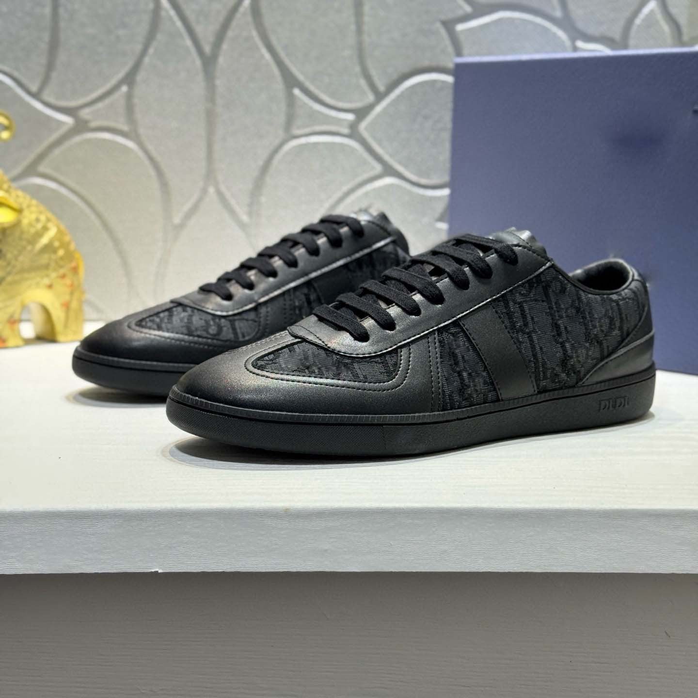 Damen Sneaker Leder Elegantes Design Rutschfest - BerlinGlamour