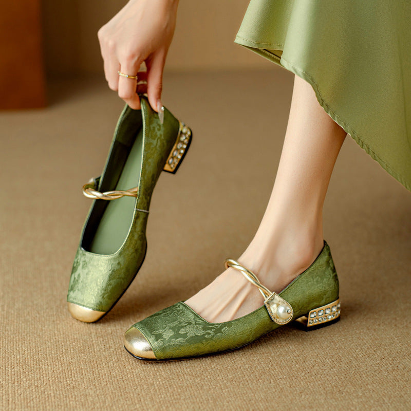 Elegante Damen Ballerinas mit Perlen Schmuck - BerlinGlamour