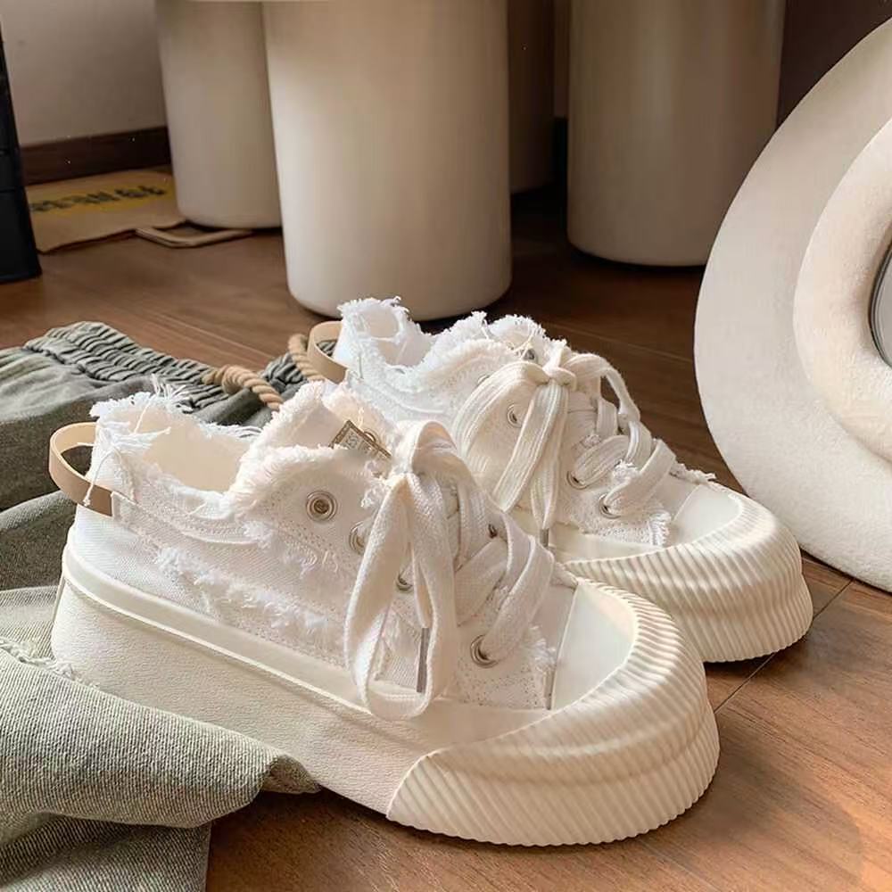 Damen Sneaker Chunky mit Fransen Detail Weich