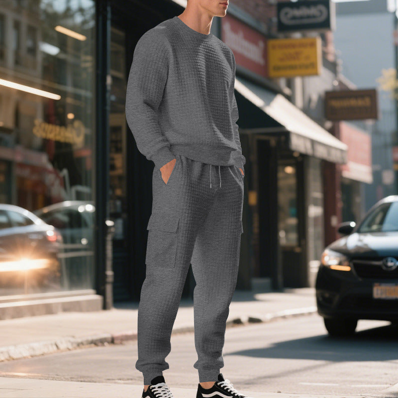 BerlinGlamour Sweatshirt und Cargohose Set - das ist der perfekte Begleiter für deinen nächsten Städttrip. Der lässige Sweatshirt ist aus hochwertigem Material gefertigt und bietet optimal
