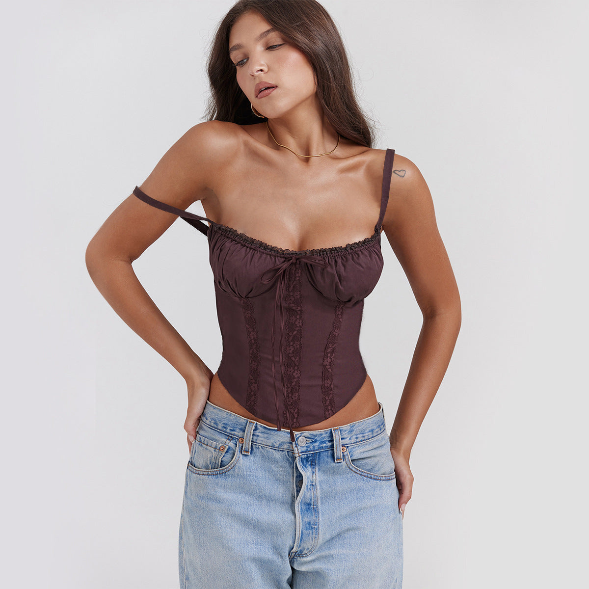 Damen Top mit Rüschendetails und verstellbaren Trägern Elegant