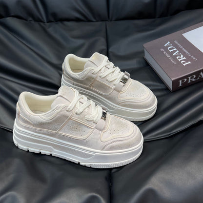 Damen Sneaker Hochglanz Obermaterial Plateau Sohle Modisch