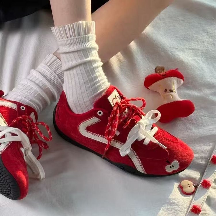 Damen Sneaker Sportlich Trendig mit Applikationen