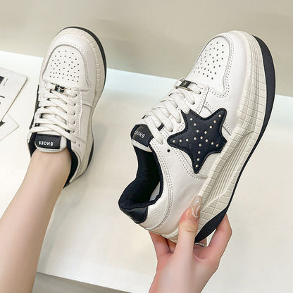 Damen Sneaker Sternen-Design Comfort Sohle - BerlinGlamour