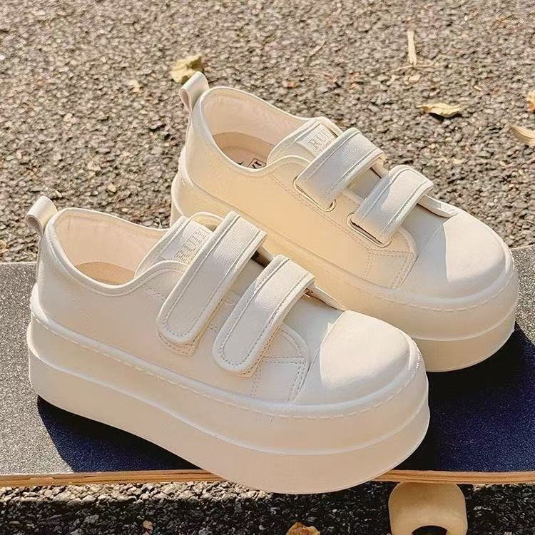Damen Plateau Sneaker Bequem Dämpfend Mit Klettverschluss - BerlinGlamour
