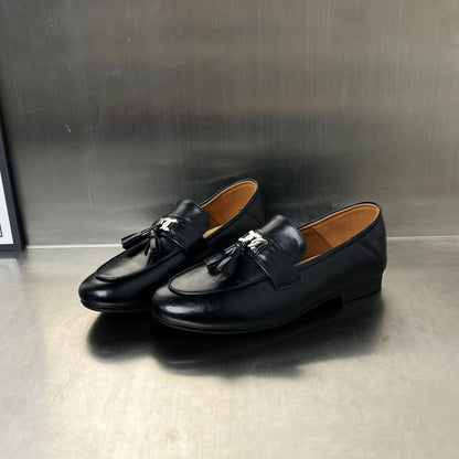 Damen Mokassins Elegante Quaste Schlupfschuhe Schwarz - BerlinGlamour