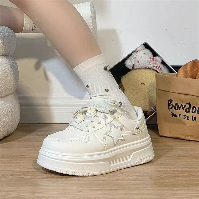 Damen Sneaker Sportlich mit Nieten und Applikationen
