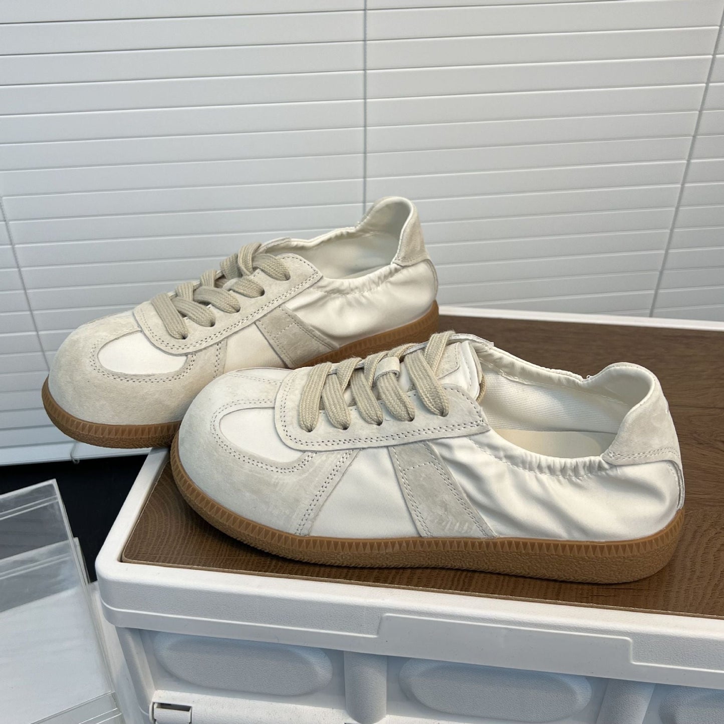 Damen Sneaker Sportlich Elegant Satin Schuhe