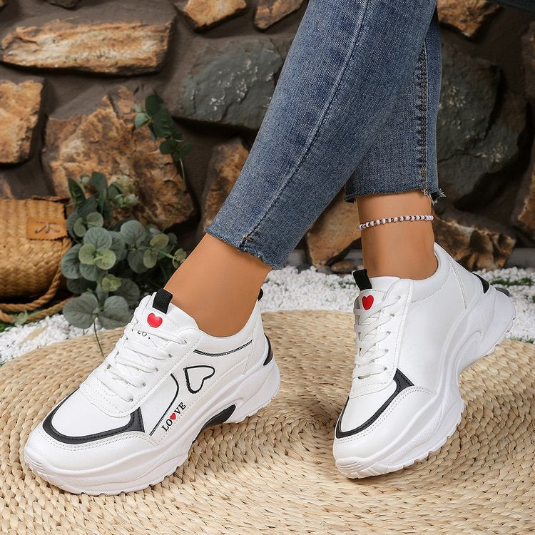 Damen Sneaker Herz-Design Weich und Bequem - BerlinGlamour