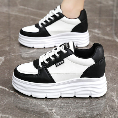 Damen Plattform Sneaker Hoch mit weicher Sohle und modischem Design - BerlinGlamour