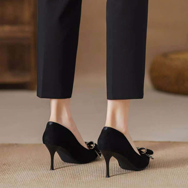 Elegante Damen Pumps mit Schleifen Dekoration High Heel