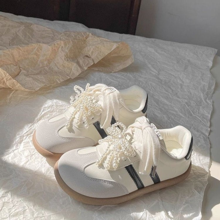Damen Sneaker Komfortabel Elegant Perlen Dekoration - BerlinGlamour