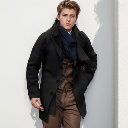 Die Antwort ist: Herren lässiger Dufflecoat mit schickem Stehkragen und praktischen Taschen BerlinGlamour